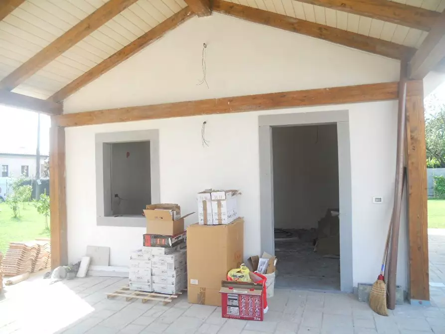 Immagine 31 di Casa semindipendente in vendita  a Castelnuovo Magra