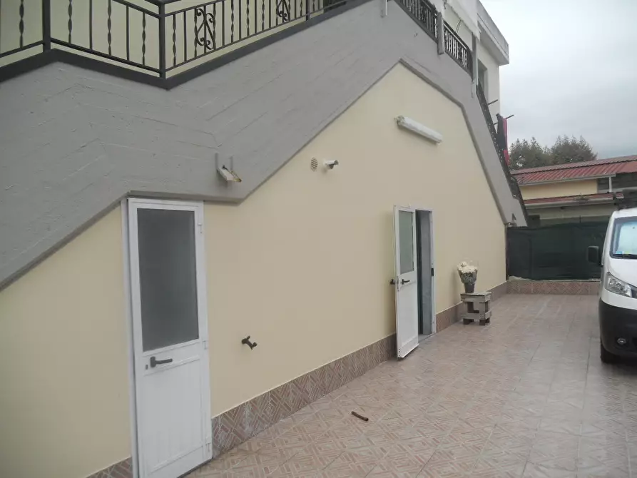 Immagine 4 di Casa semindipendente in vendita  in VIA BORGOLO a Castelnuovo Magra