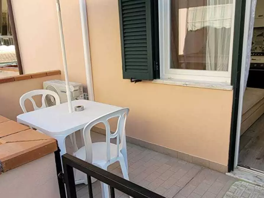 Immagine 24 di Appartamento in vendita  in Via Persio a Ameglia