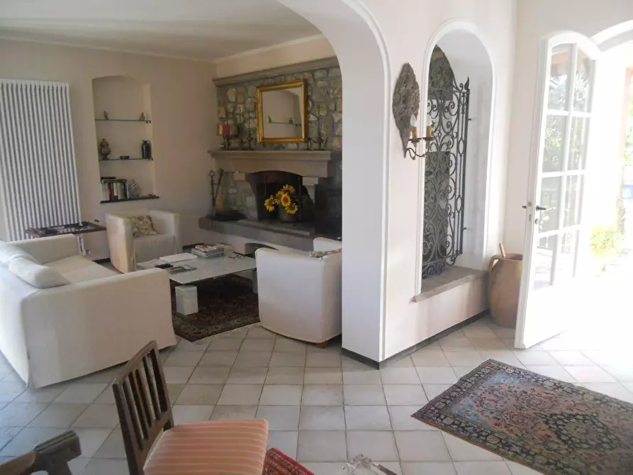 Immagine 40 di Villa in vendita  in Via Montefrancio 69 a Castelnuovo Magra