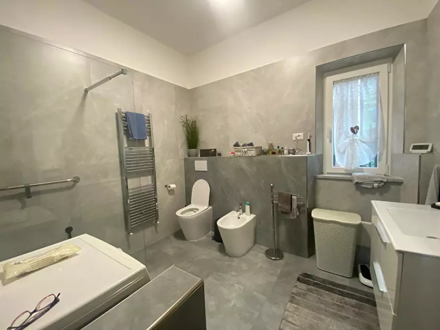 Immagine 5 di Casa bifamiliare in vendita  in Via Annunziata 4 a Ortonovo