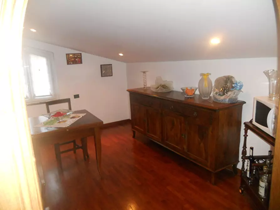 Immagine 8 di Villa in vendita  in Via dei Pini 40 a Castelnuovo Magra