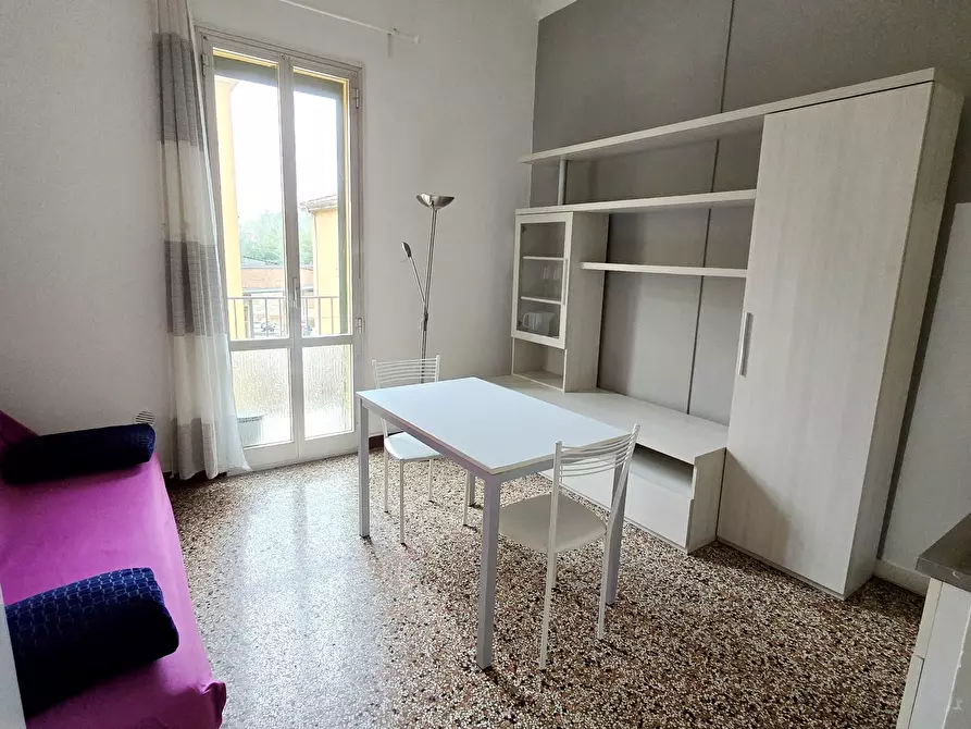 Immagine 3 di Bilocale in affitto  a Bologna