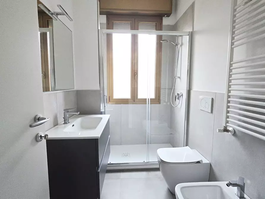 Immagine 14 di Quadrilocale in affitto  a Bologna