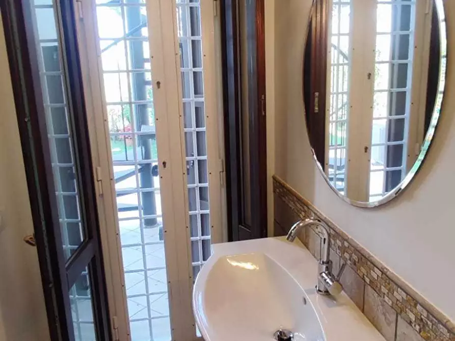 Immagine 13 di Villetta a schiera in vendita  in Viale Regina Elena 64 a San Felice Circeo