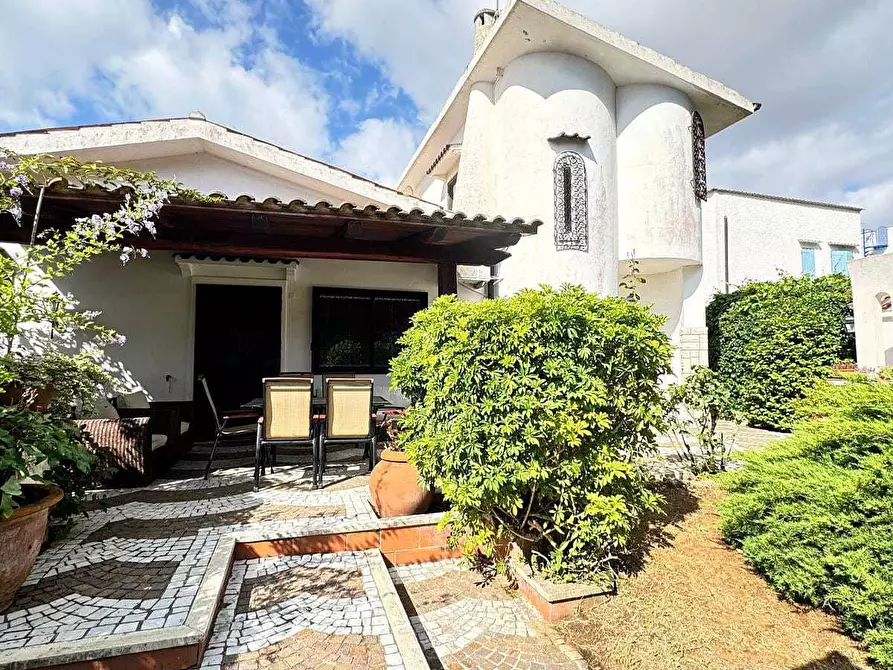 Immagine 1 di Casa bifamiliare in vendita  in Strada Provinciale Badino 29 a Terracina