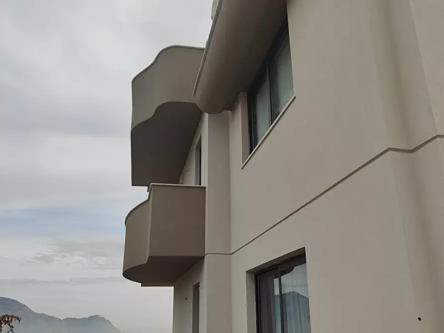 Immagine 7 di Pentalocale in vendita  a Palermo