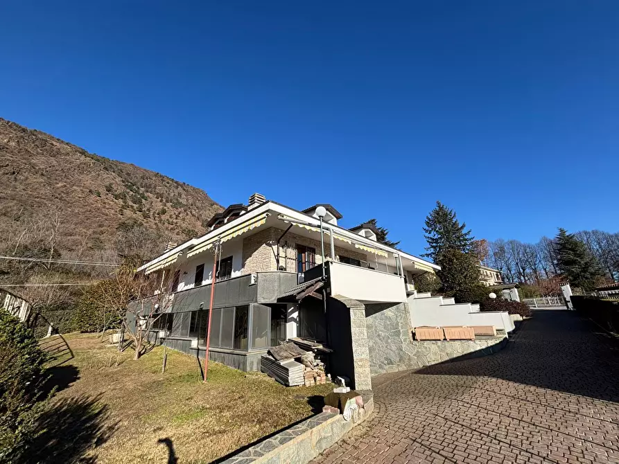 Immagine 5 di Villa in vendita  in Via Alessandro Manzoni 8 a Piossasco