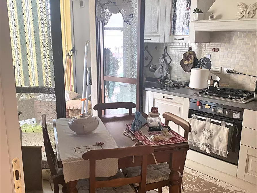 Immagine 3 di Quadrilocale in vendita  in Via Case Sparse 1 a Beinasco