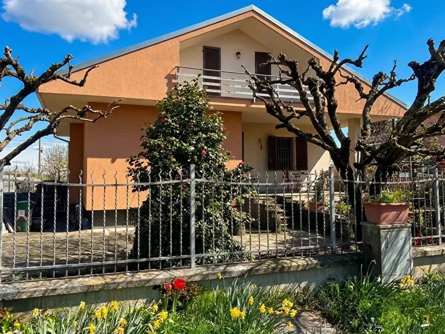 Immagine 1 di Villa in vendita  in Strada Ravetto 52 a Orbassano
