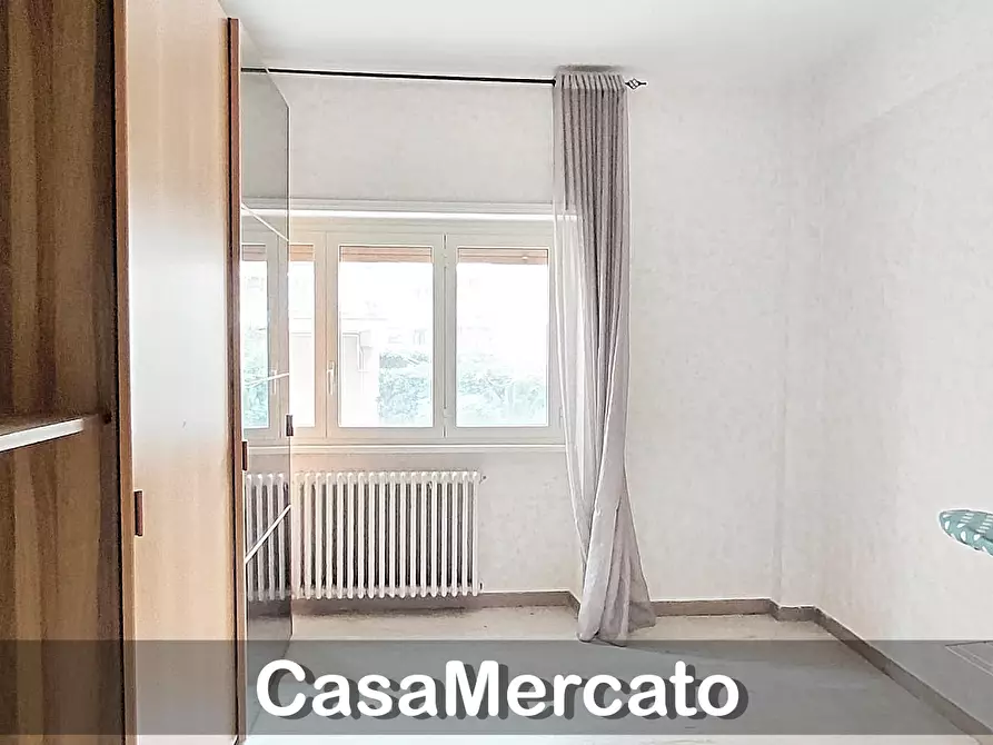 Immagine 9 di Trilocale in vendita  a Marino