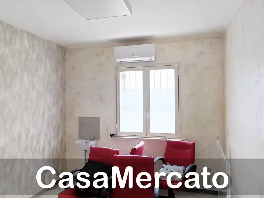 Immagine 9 di Ufficio in affitto  a Rocca Di Papa