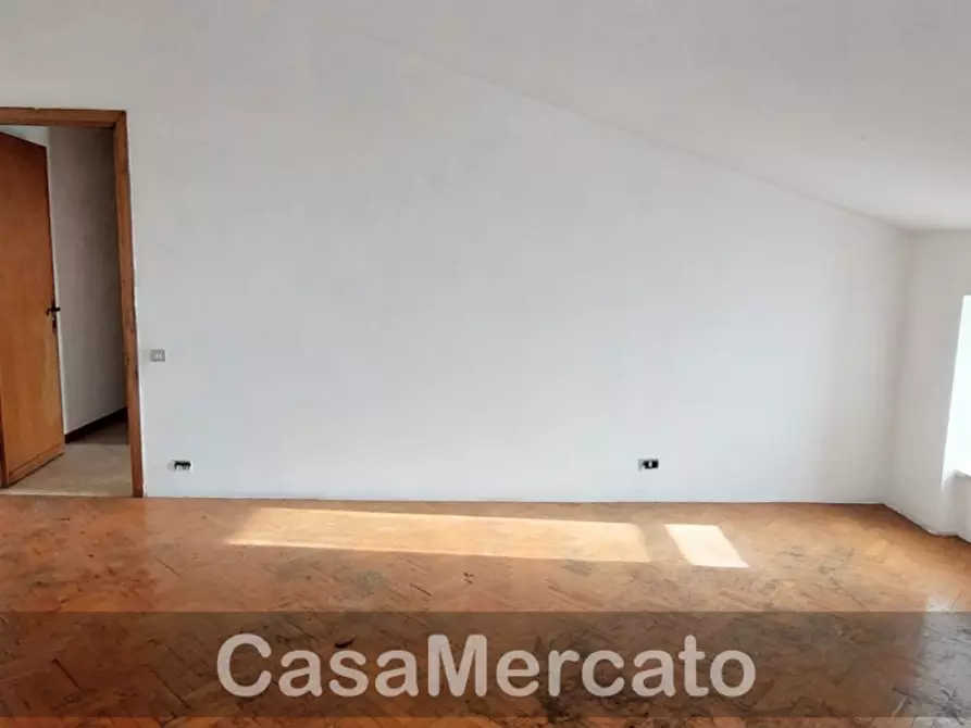 Immagine 16 di Trilocale in vendita  in via Palazzolo a Rocca Di Papa