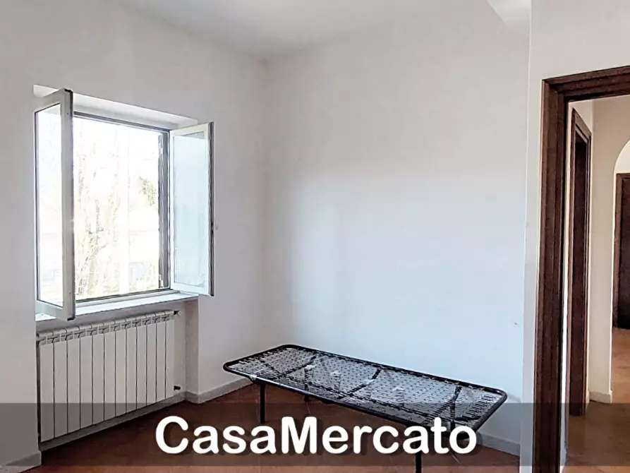 Immagine 14 di Trilocale in vendita  in Via Calabria a Rocca Di Papa