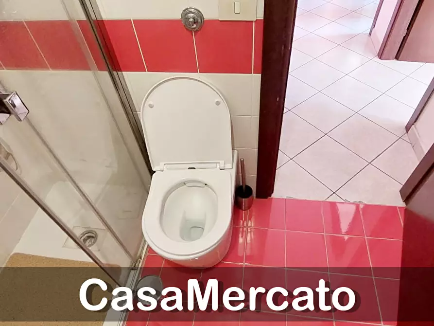 Immagine 21 di Trilocale in vendita  in Via Roma a Rocca Di Papa