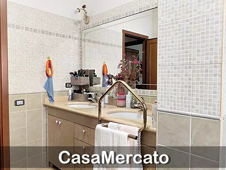 Immagine 6 di Trilocale in vendita  in Via della Pineta a Rocca Priora