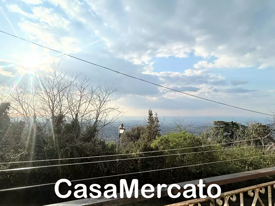 Immagine 30 di Bilocale in vendita  a Rocca Di Papa