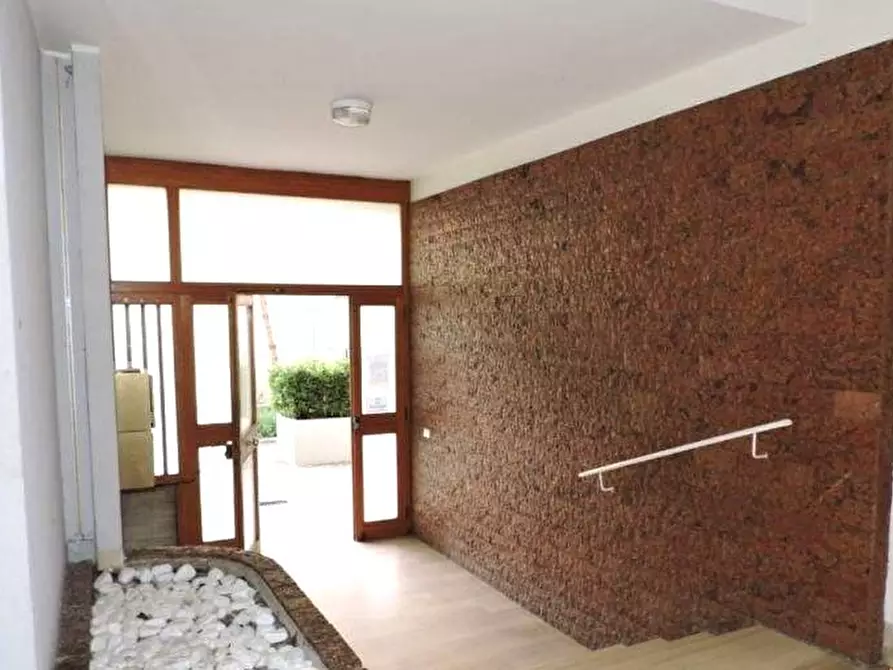 Immagine 11 di Appartamento in vendita  a Alba Adriatica