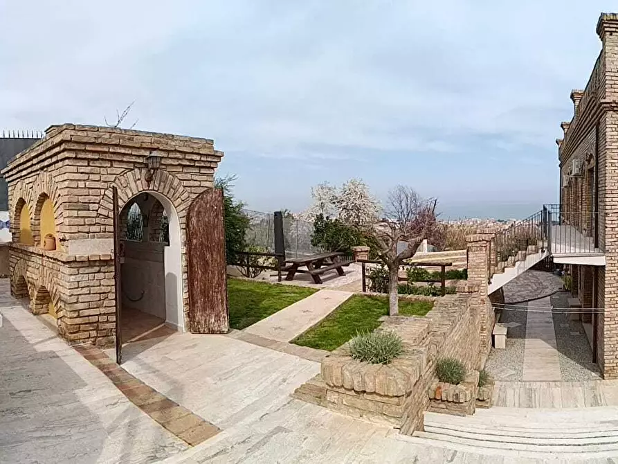Immagine 41 di Villa in vendita  a Tortoreto