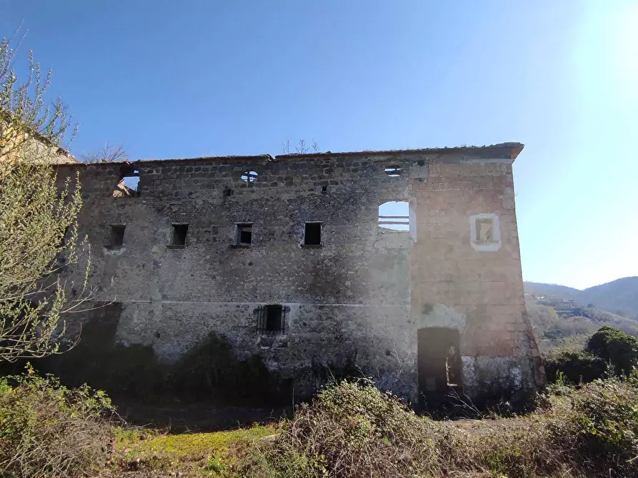 Immagine 9 di Palazzo in vendita  a Fisciano