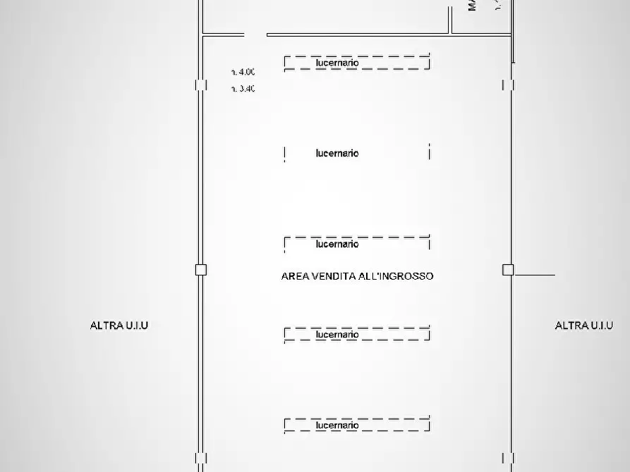 Immagine 4 di Locale commerciale in vendita  in piazzale mercurio a Macerata