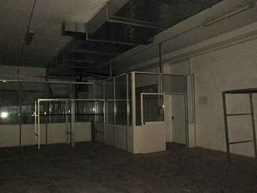 Immagine 48 di Capannone industriale in affitto  in Via Leonardo Da Vinci a San Benedetto Del Tronto