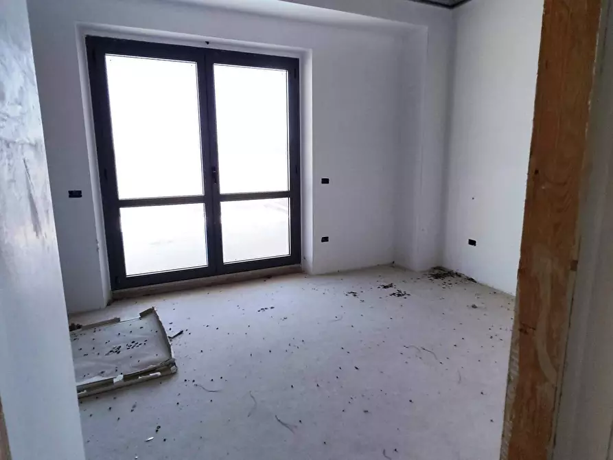 Immagine 35 di Palazzo in vendita  a Spinetoli