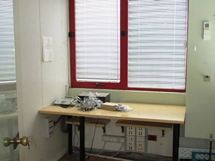 Immagine 11 di Ufficio in vendita  in VIA OTTONI 17 a Matelica