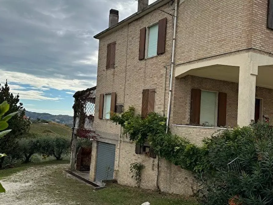 Immagine 7 di Casa bifamiliare in vendita  a Carassai
