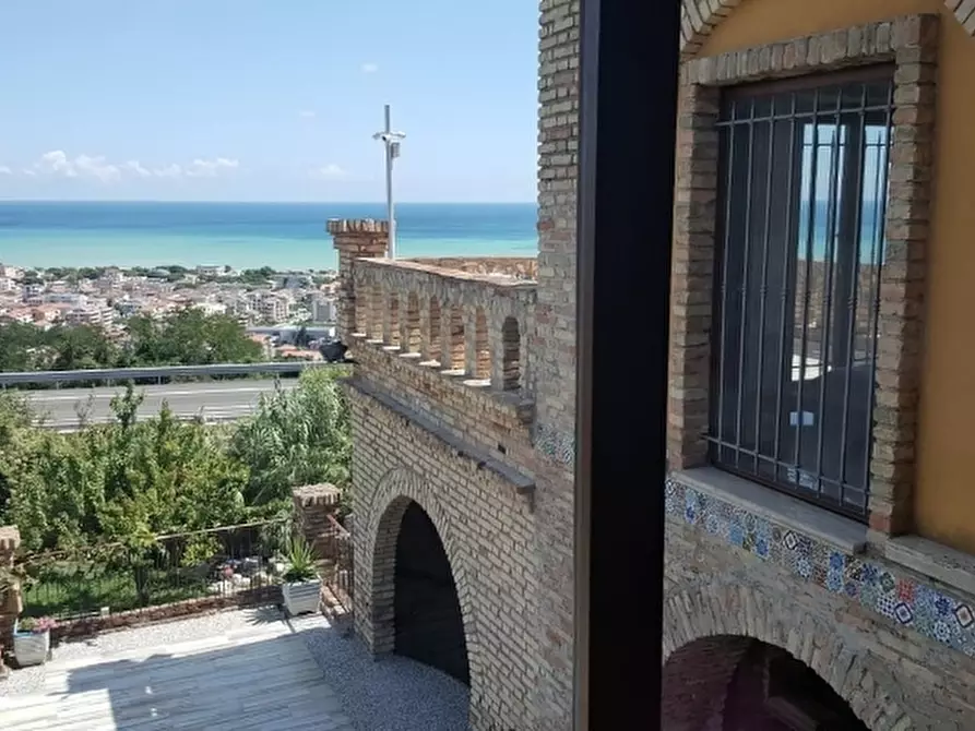 Immagine 13 di Villa in vendita  a Tortoreto