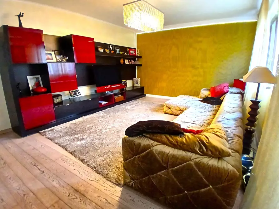 Immagine 19 di Casa indipendente in vendita  a San Benedetto Del Tronto