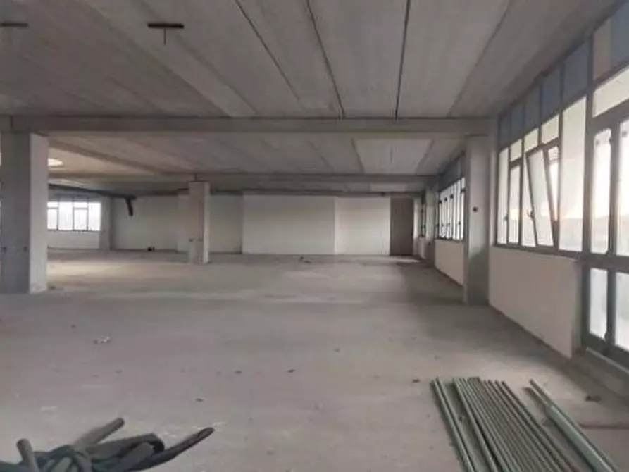 Immagine 8 di Capannone industriale in vendita  in VIA LUIGI EINUDI a Civitanova Marche