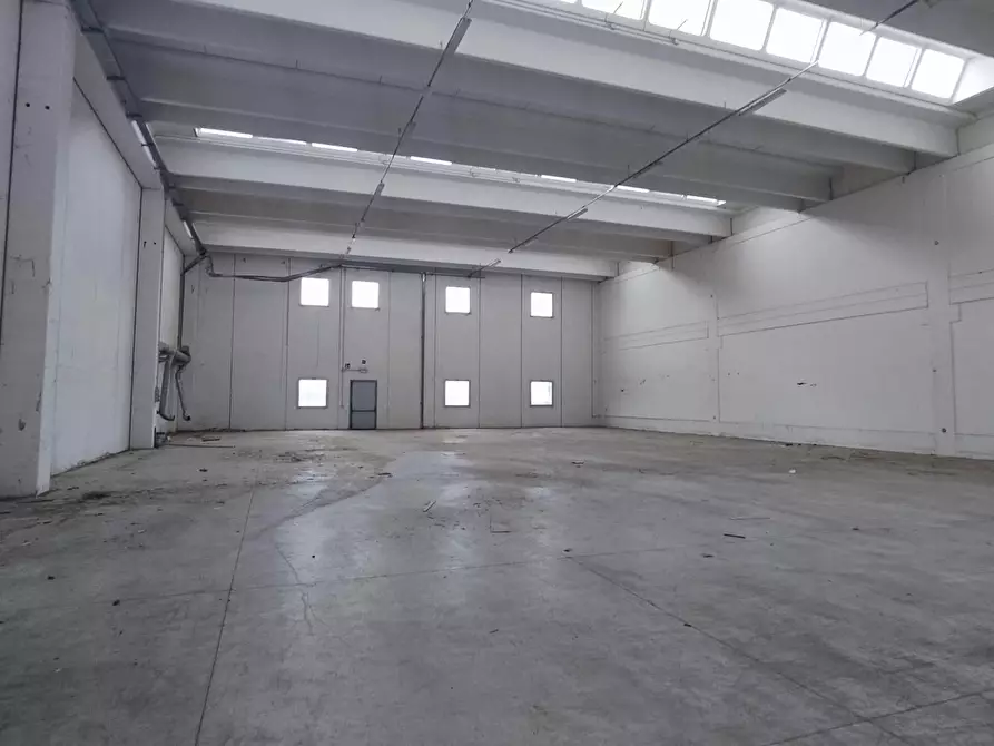 Immagine 5 di Capannone industriale in vendita  in via del Commercio 7 a Castelplanio
