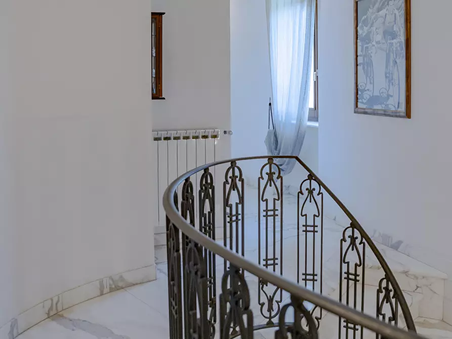 Immagine 39 di Casa indipendente in vendita  a Sarzana