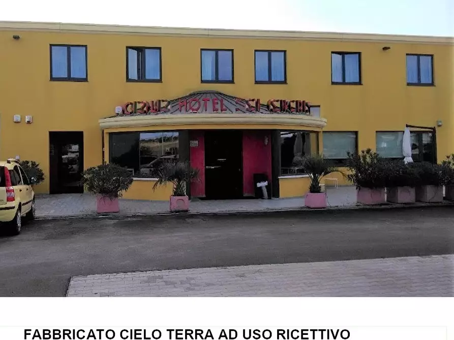 Immagine 1 di Albergo/B&B/Residence in vendita  a Monte Porzio