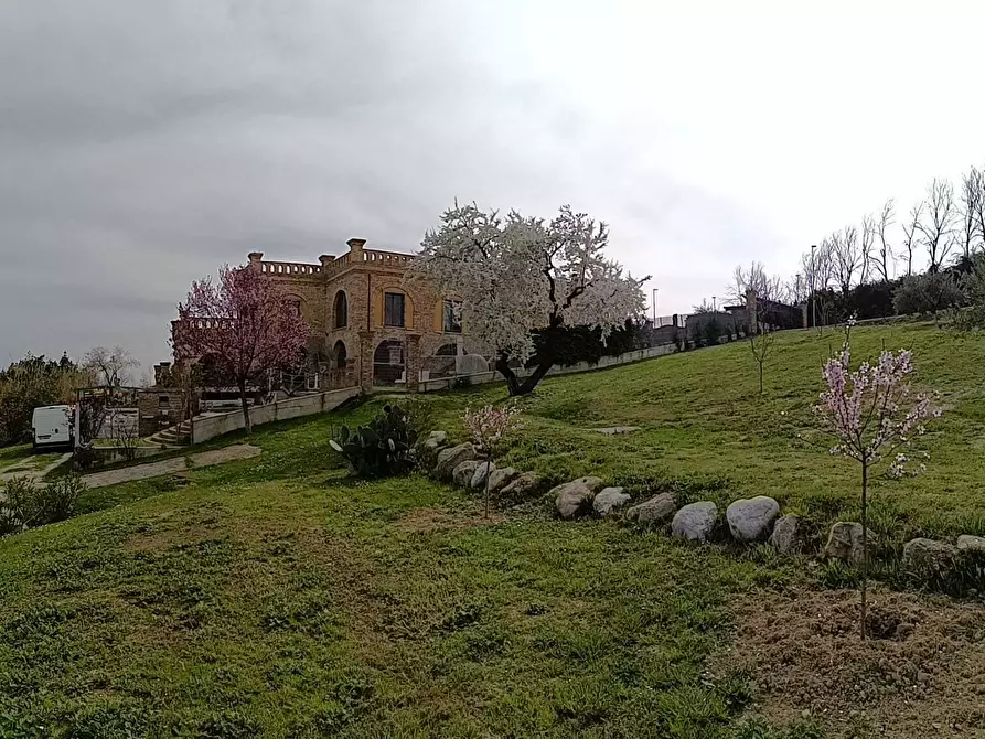 Immagine 52 di Villa in vendita  a Tortoreto