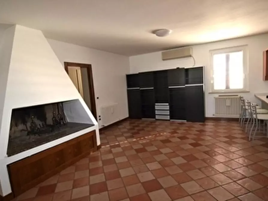 Immagine 6 di Locale commerciale in vendita  a Monteprandone