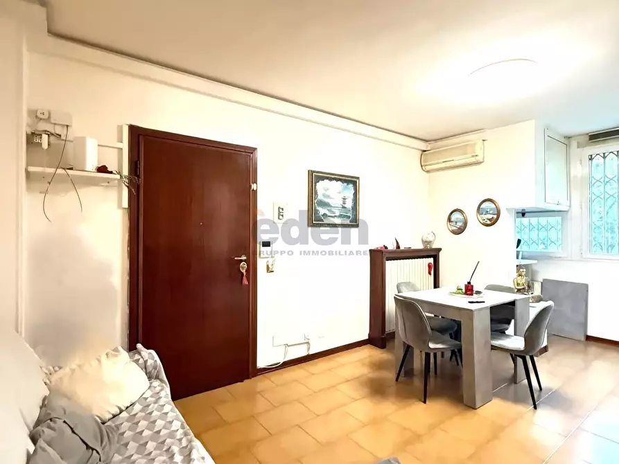 Immagine 60 di Quadrilocale in vendita  in Via Claudio Galeno 62 a Modena