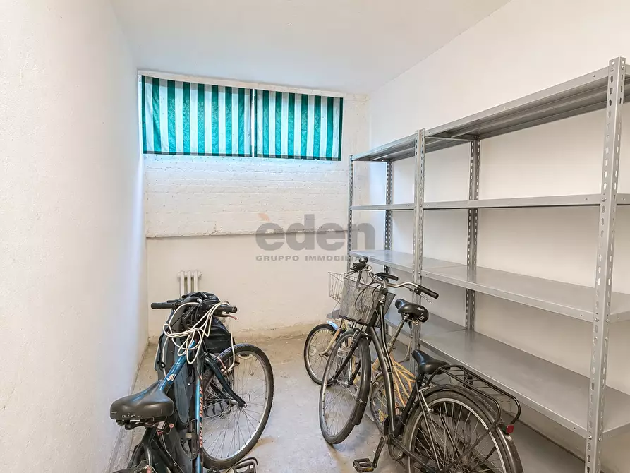 Immagine 48 di Quadrilocale in vendita  in Via Marie Curie 2 a Modena