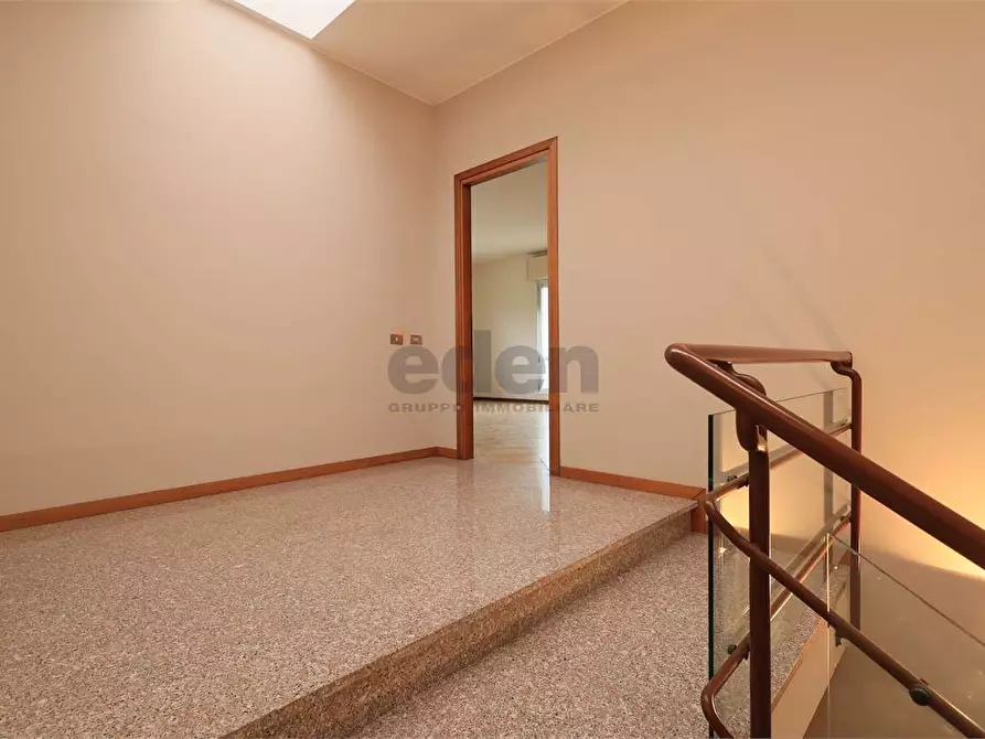 Immagine 30 di Ufficio in affitto  in Via Vittorio Bottego 49 a Modena