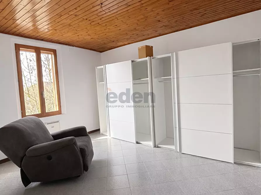 Immagine 14 di Bilocale in vendita  in Strada Nazionale Canaletto Sud 258 a Modena