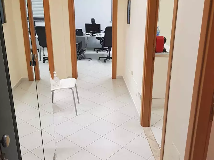 Immagine 4 di Ufficio in affitto  a Quartucciu