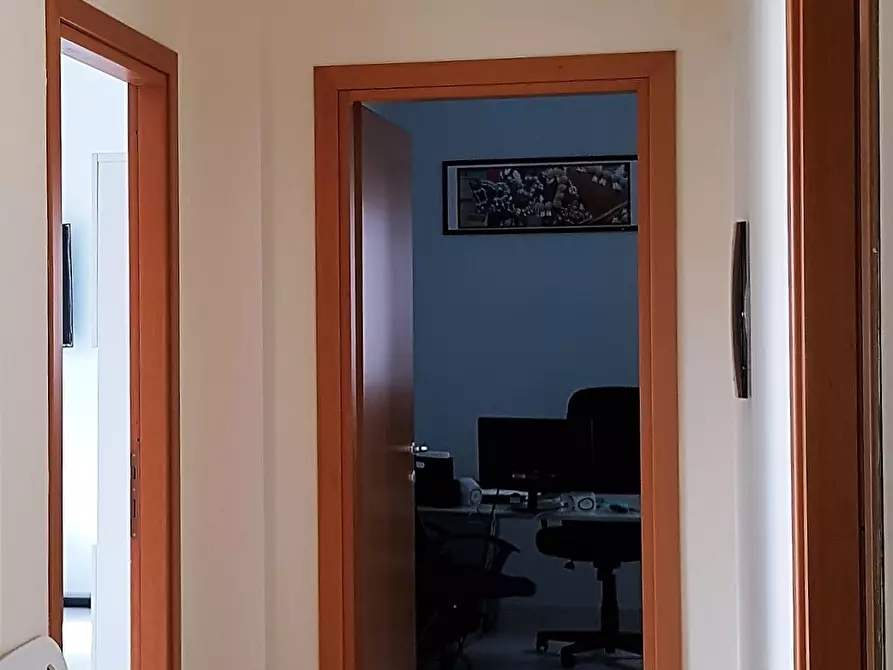 Immagine 6 di Ufficio in affitto  a Quartucciu