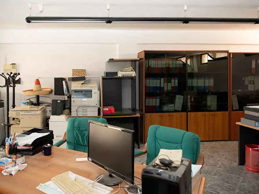 Immagine 8 di Ufficio in vendita  a Sinnai