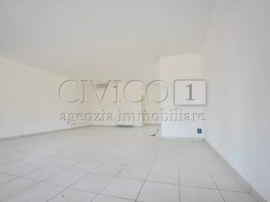 Immagine 4 di Locale commerciale in affitto  in Via San Martino a Vigodarzere