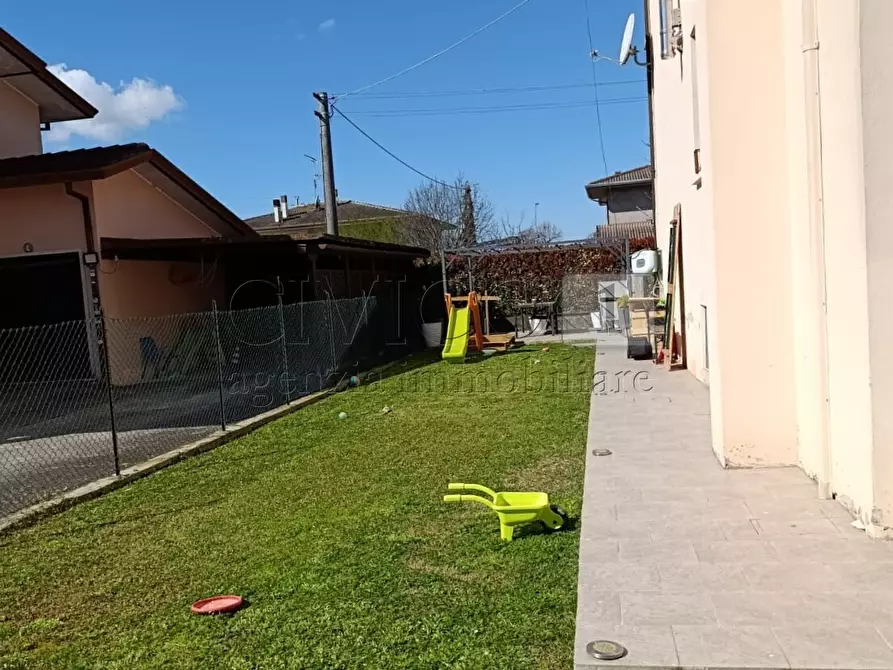 Immagine 19 di Villetta a schiera in vendita  in Piazza Umberto I' a Albettone