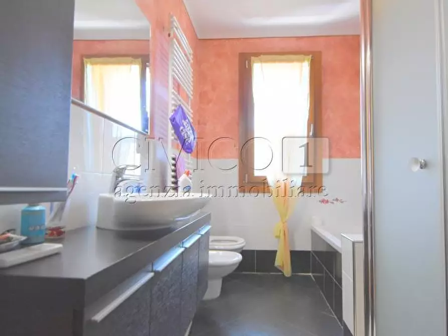 Immagine 15 di Casa bifamiliare in vendita  in Via Negrin 13 a Camisano Vicentino