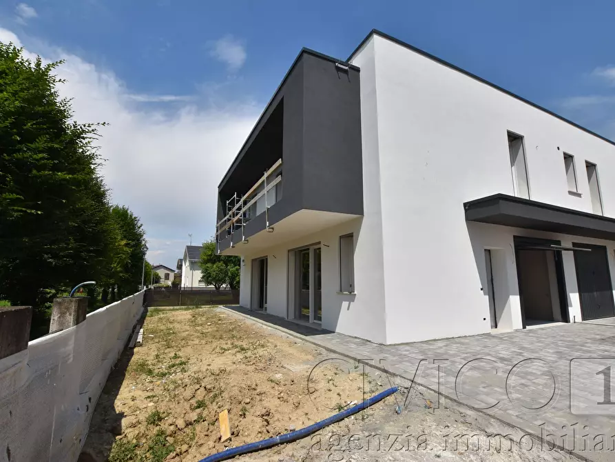 Immagine 11 di Casa trifamiliare in vendita  in Via de' Menabuoi a Curtarolo