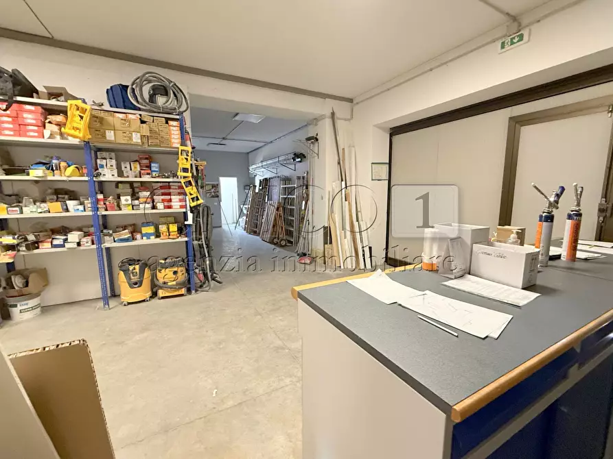 Immagine 14 di Laboratorio in affitto  in Via Italia Unita 1 a Torri Di Quartesolo