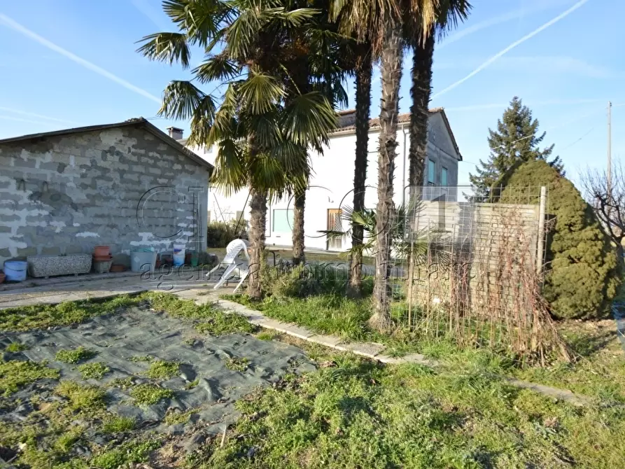 Immagine 1 di Casa semindipendente in vendita  in Via Piazza Villaganzerla 128 a Longare